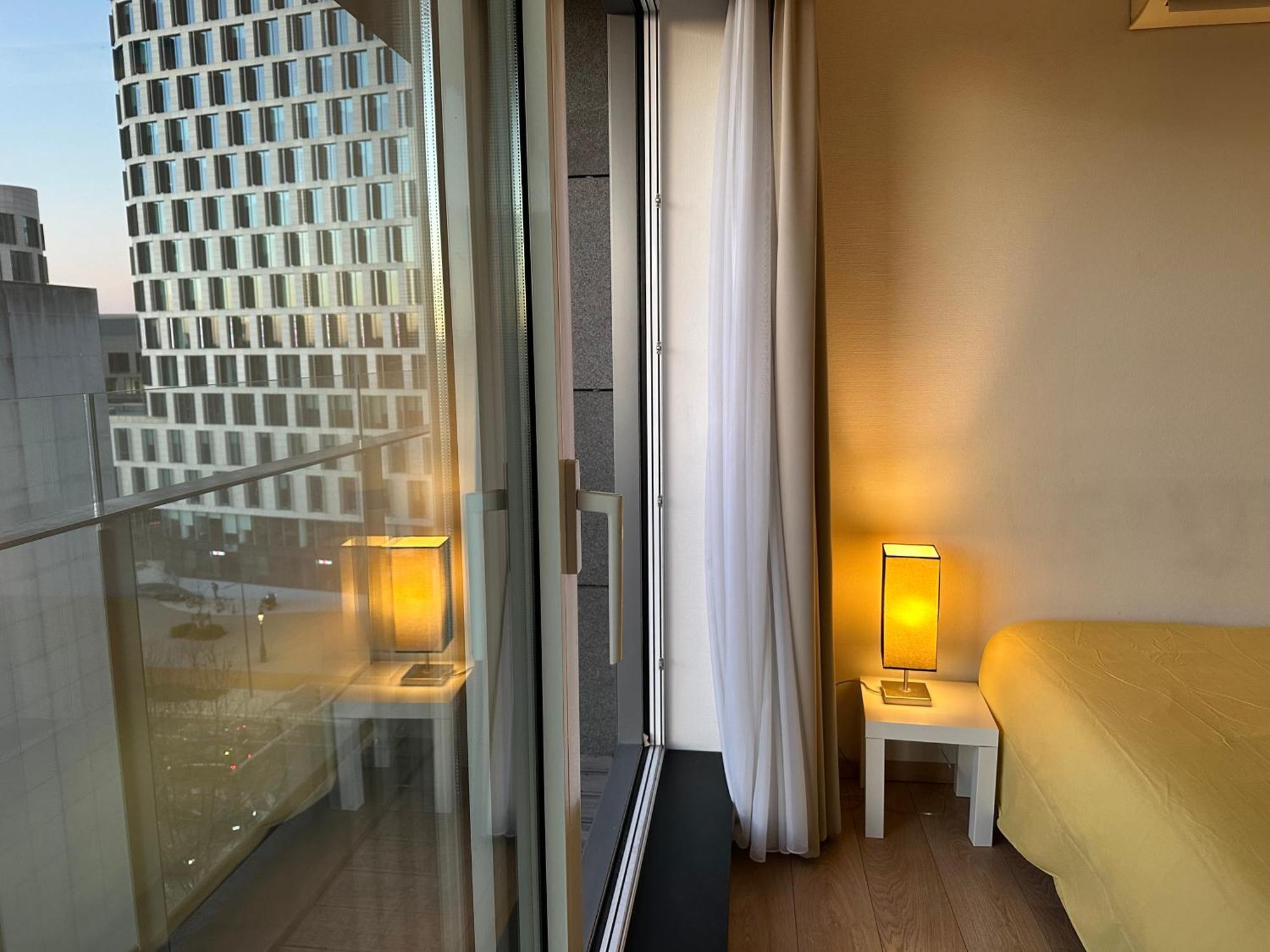 Apartment With Balcony In Brussels Center Bagian luar foto