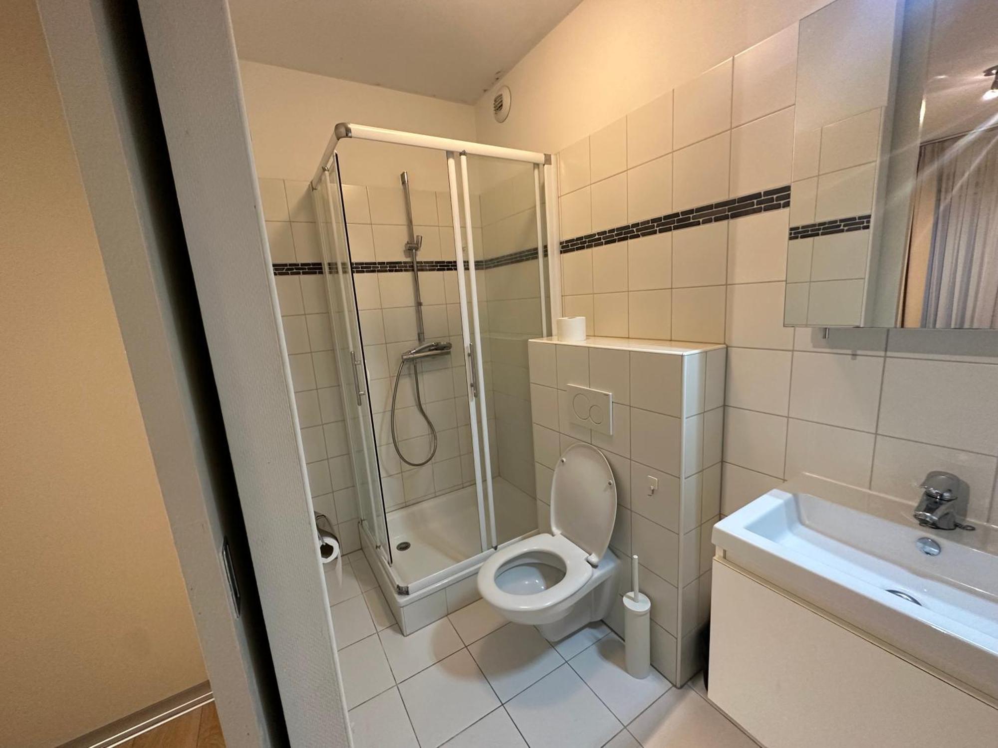 Apartment With Balcony In Brussels Center Bagian luar foto