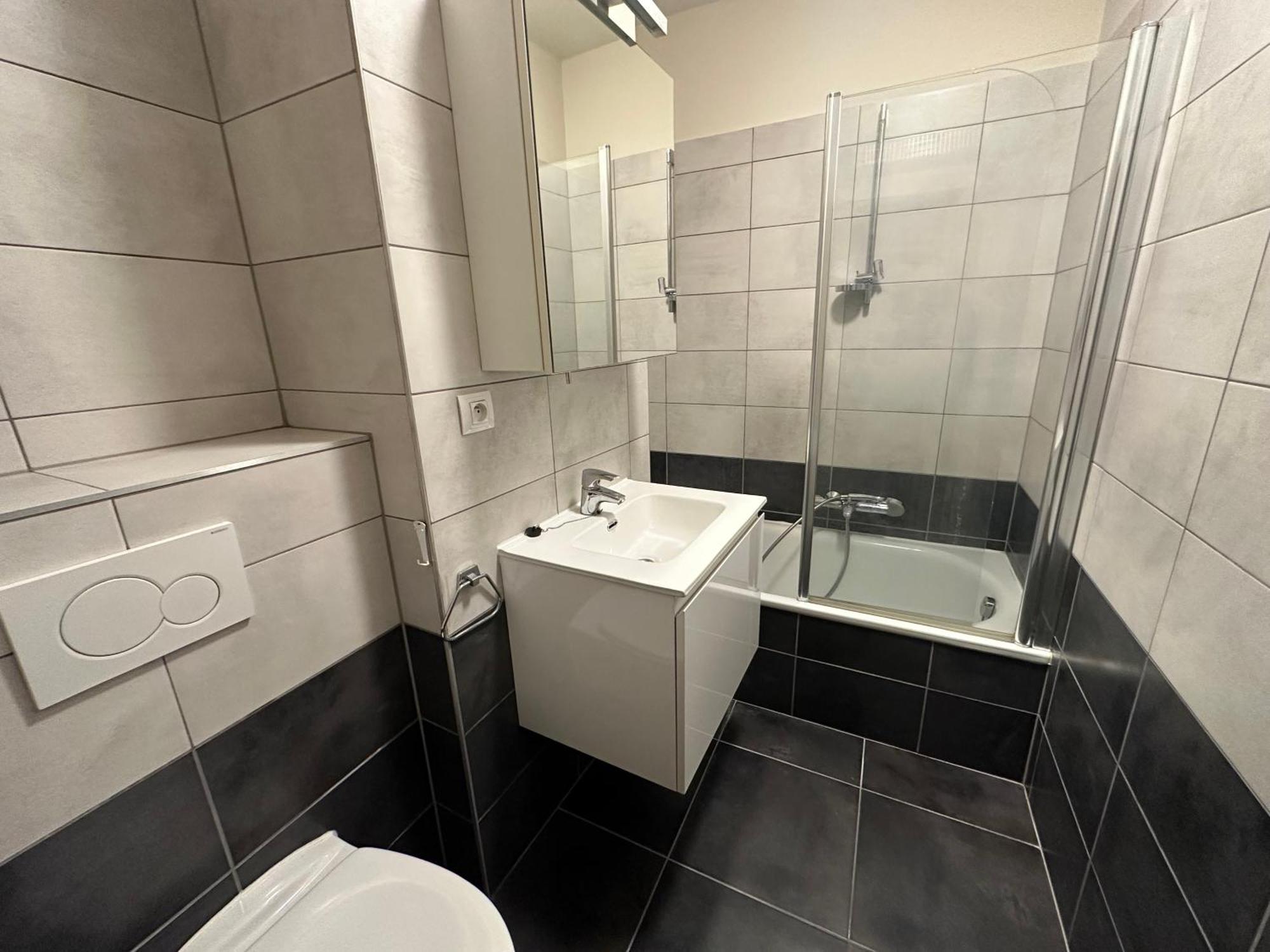 Apartment With Balcony In Brussels Center Bagian luar foto