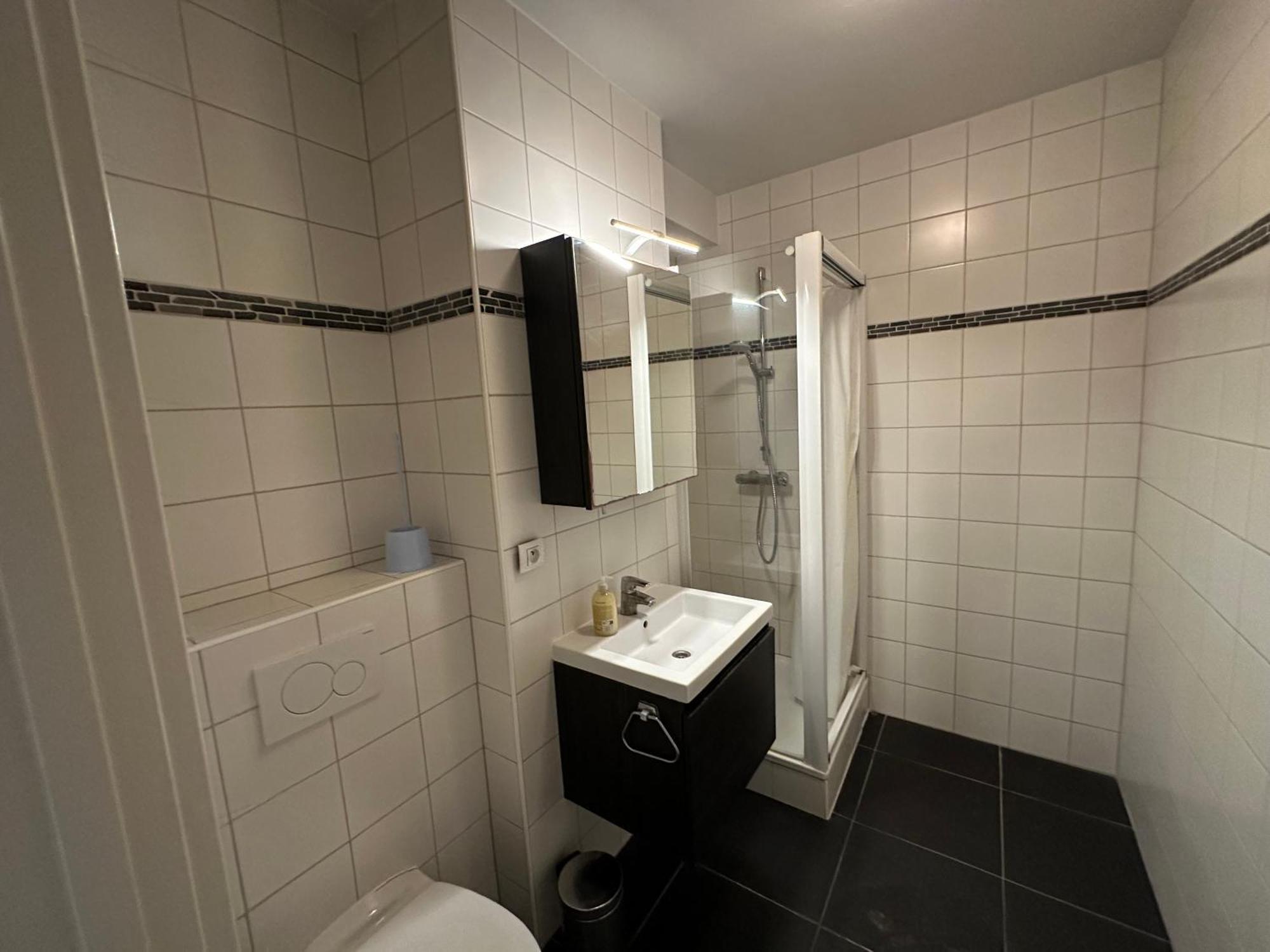 Apartment With Balcony In Brussels Center Bagian luar foto