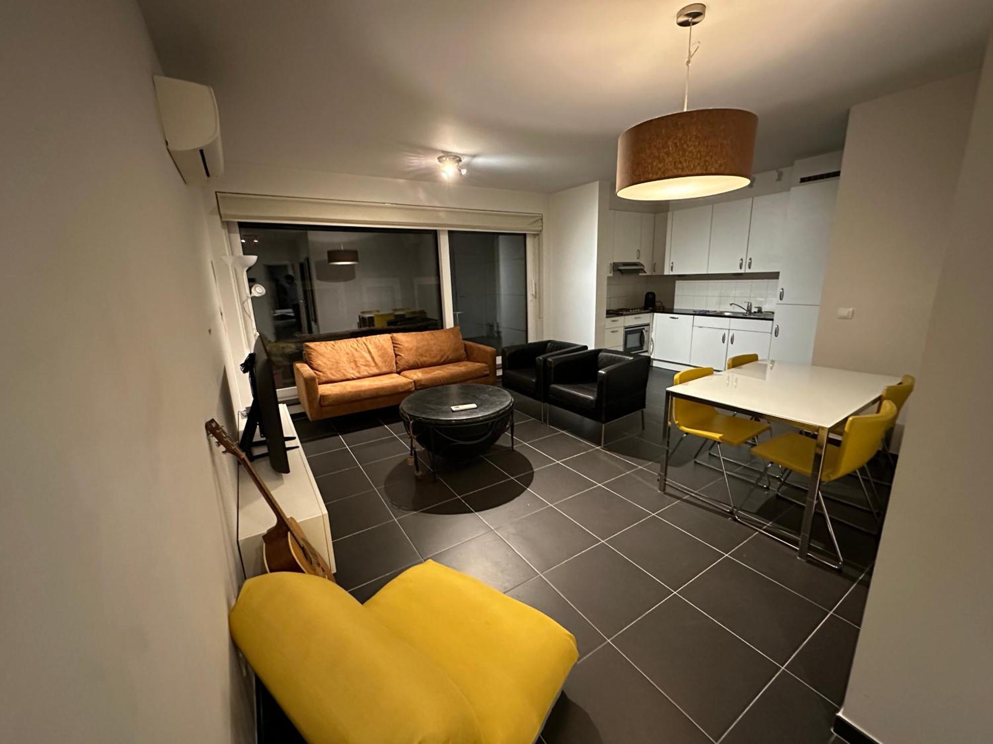 Apartment With Balcony In Brussels Center Bagian luar foto