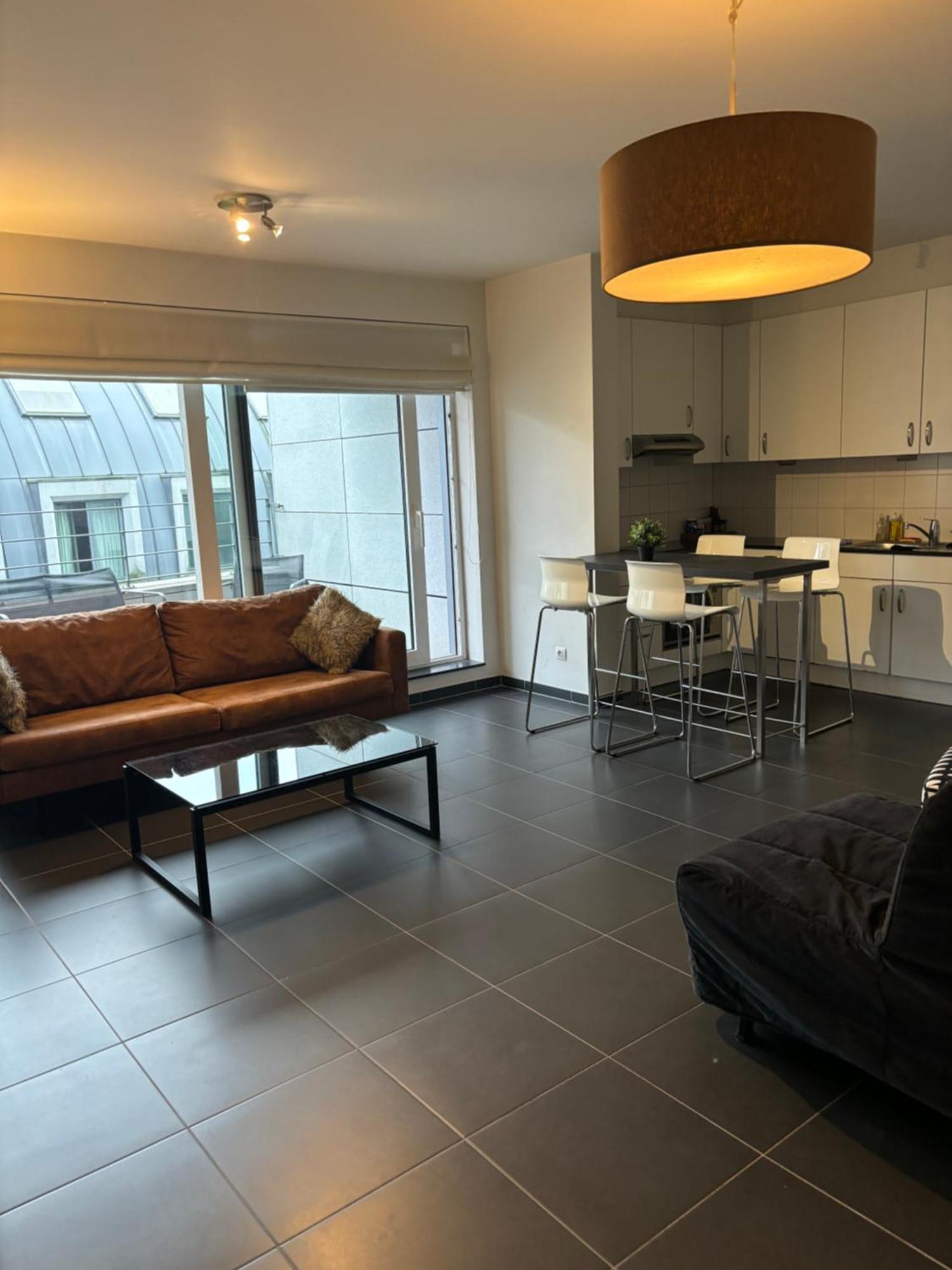 Apartment With Balcony In Brussels Center Bagian luar foto